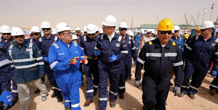 وزير البترول يتفقد حقول مليحة ويؤكد تسريع توسعات إنتاج الغاز